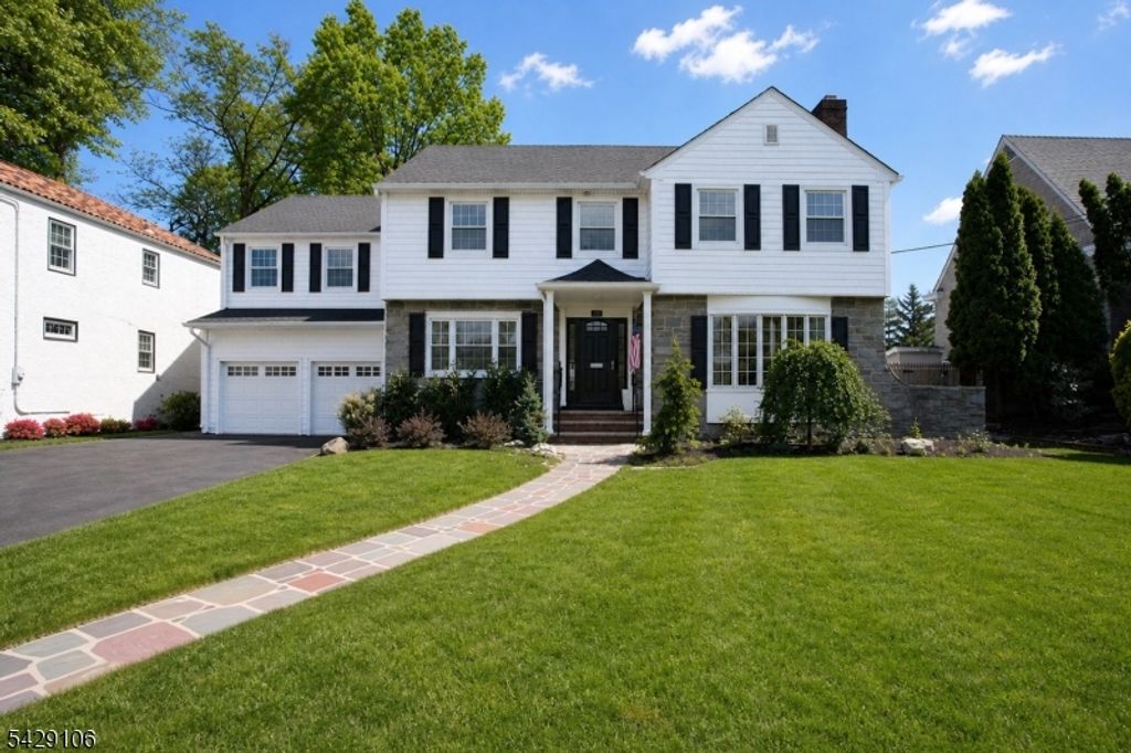 946 50 Park Ave, Elizabeth City, NJ 07208