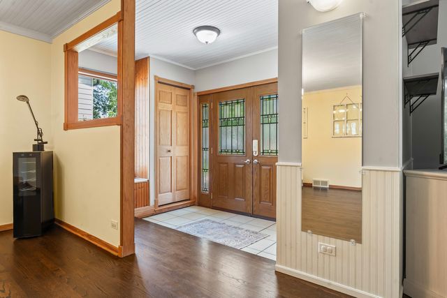 22W351 Birchwood Drive, Glen Ellyn, IL 60137