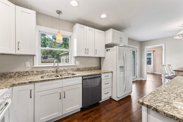 22W351 Birchwood Drive, Glen Ellyn, IL 60137