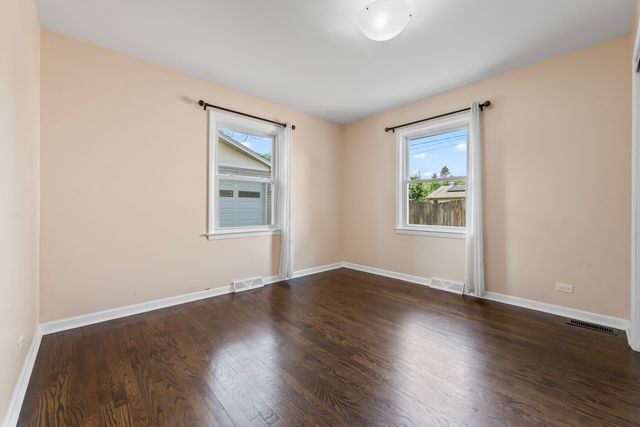 22W351 Birchwood Drive, Glen Ellyn, IL 60137