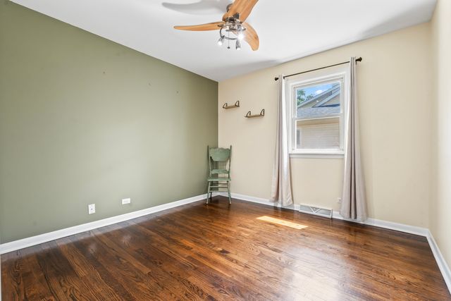 22W351 Birchwood Drive, Glen Ellyn, IL 60137