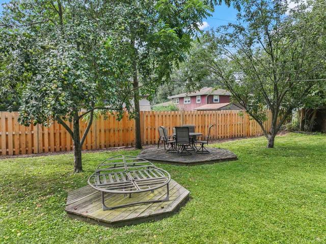 22W351 Birchwood Drive, Glen Ellyn, IL 60137