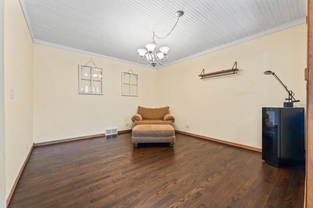 22W351 Birchwood Drive, Glen Ellyn, IL 60137