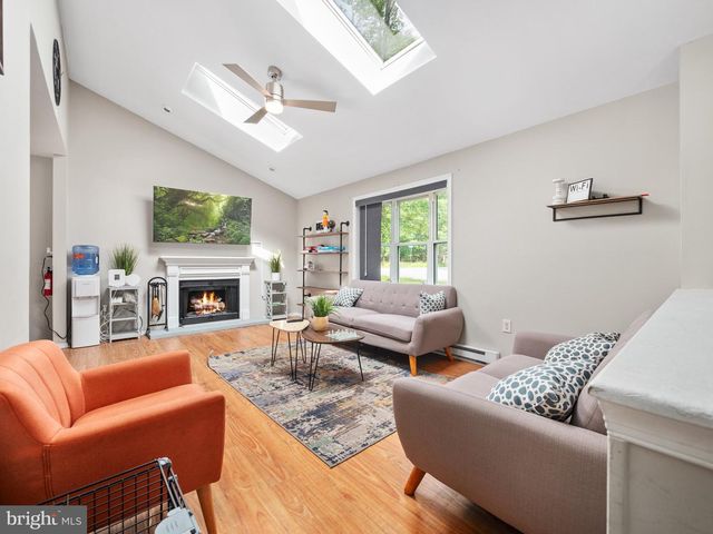 1533 BLACK BIRCH WAY, Tobyhanna, PA 18466