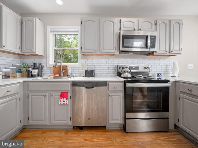 1533 BLACK BIRCH WAY, Tobyhanna, PA 18466