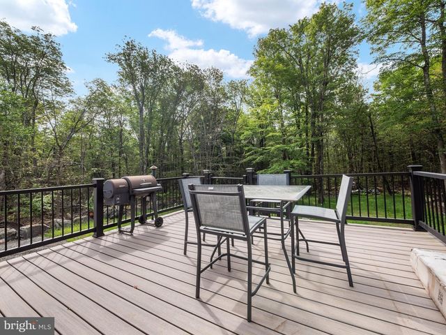1533 BLACK BIRCH WAY, Tobyhanna, PA 18466