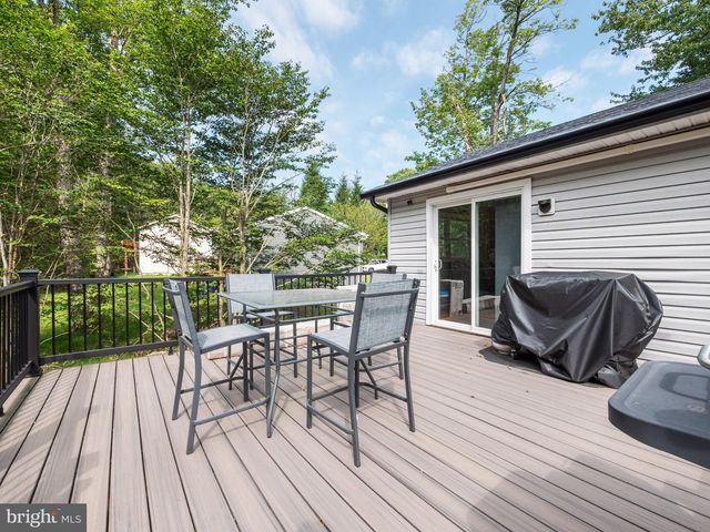 1533 BLACK BIRCH WAY, Tobyhanna, PA 18466