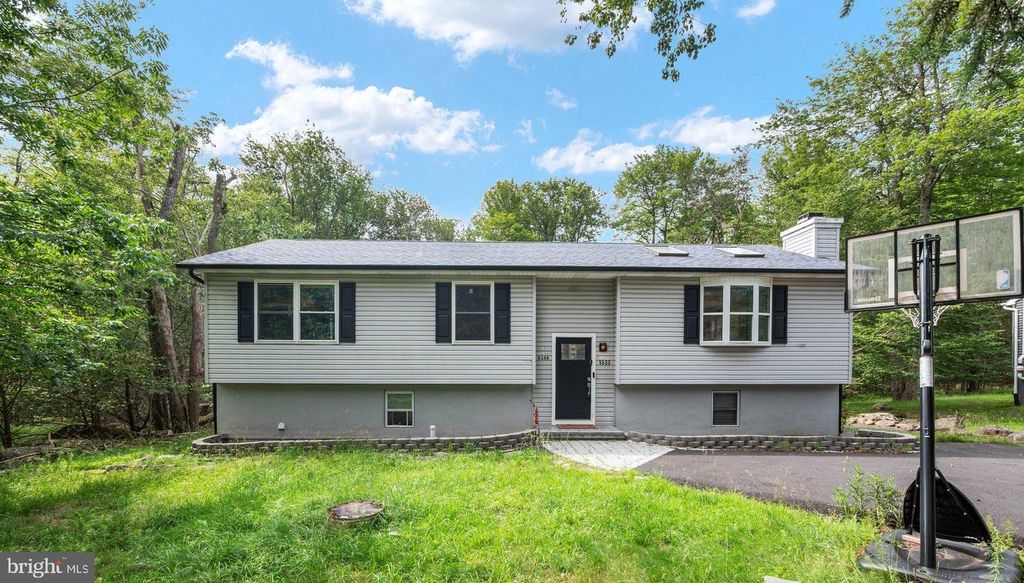 1533 BLACK BIRCH WAY, Tobyhanna, PA 18466
