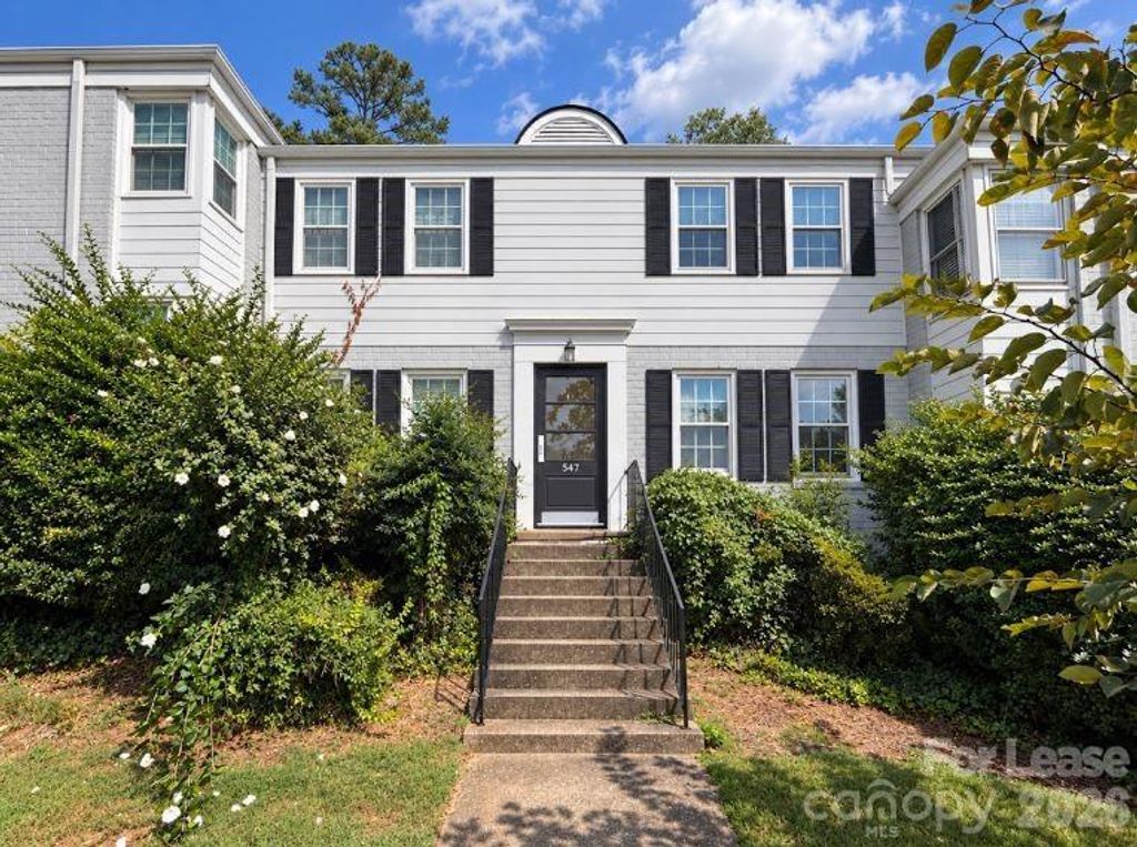 547 Wakefield Drive, Charlotte, NC 28209
