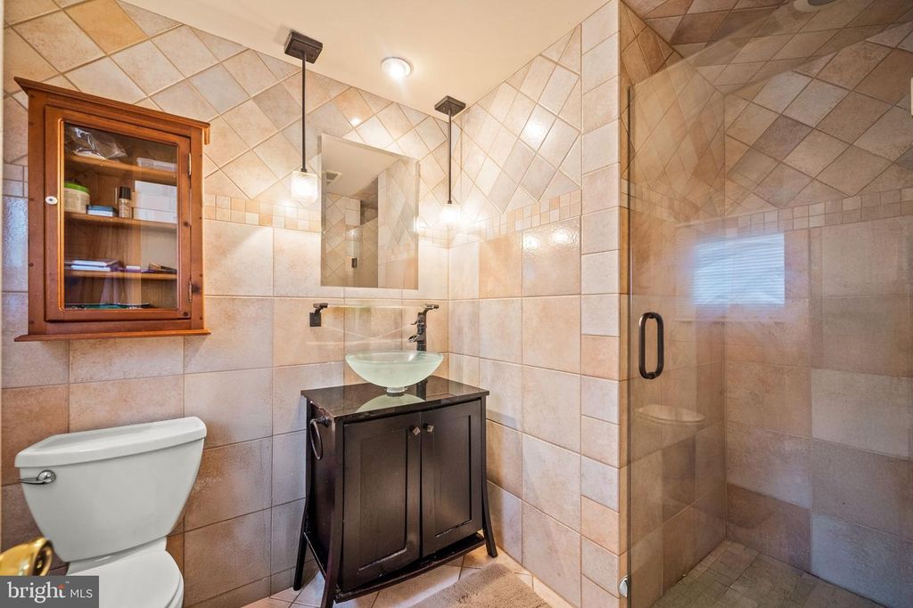 1531 WHEATFIELD LN, Warminster, PA 18974