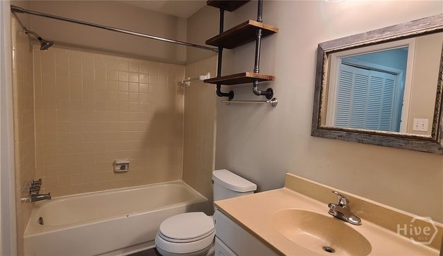 401 N Cromwell Road F6, Savannah, GA 31410