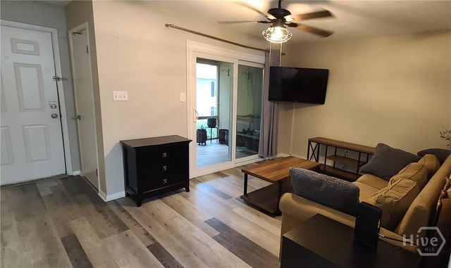 401 N Cromwell Road F6, Savannah, GA 31410