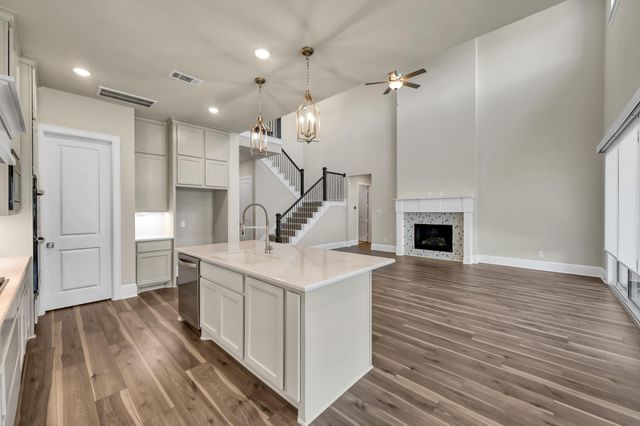 316 Coldwater Creek Court, Conroe, TX 77304