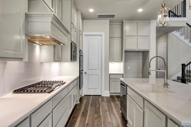 316 Coldwater Creek Court, Conroe, TX 77304