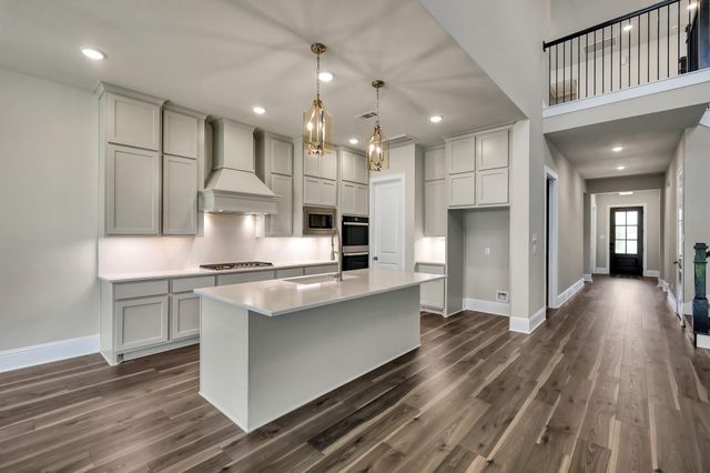 316 Coldwater Creek Court, Conroe, TX 77304
