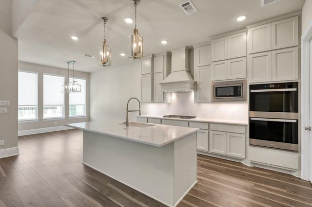 316 Coldwater Creek Court, Conroe, TX 77304