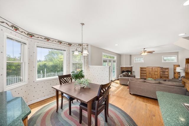 401 Greenwood Road, Glenview, IL 60025