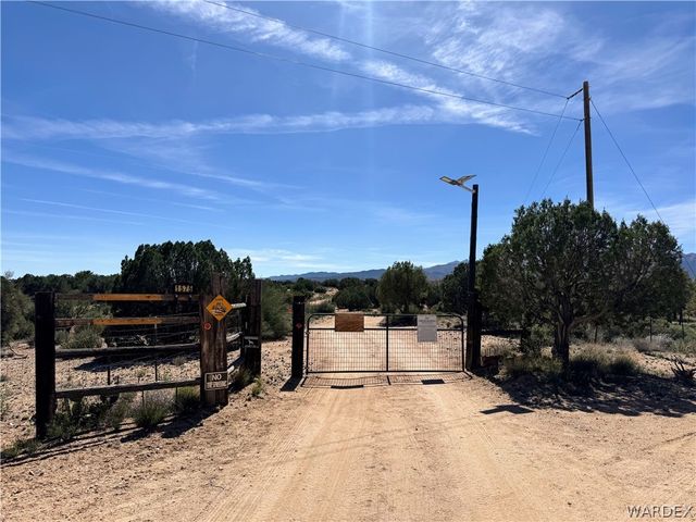 1575 S Roy Road, Kingman, AZ 86401