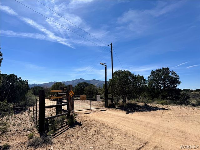 1575 S Roy Road, Kingman, AZ 86401