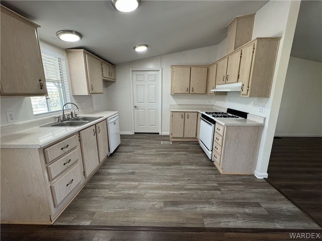 1575 S Roy Road, Kingman, AZ 86401