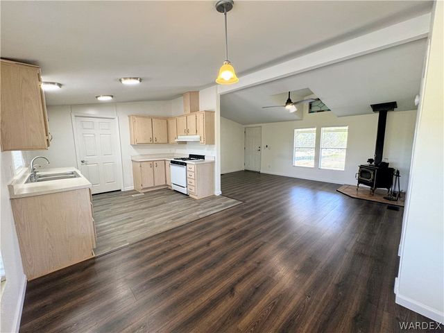 1575 S Roy Road, Kingman, AZ 86401