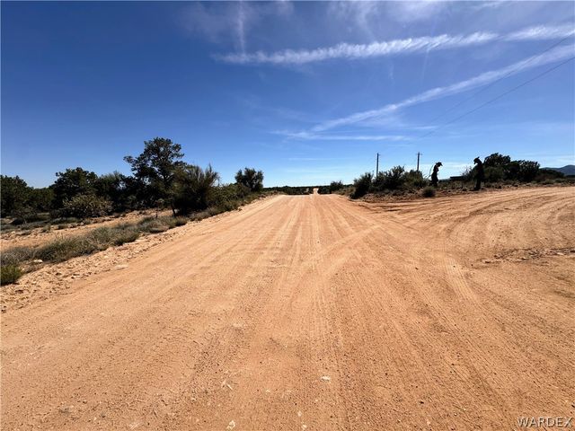 1575 S Roy Road, Kingman, AZ 86401