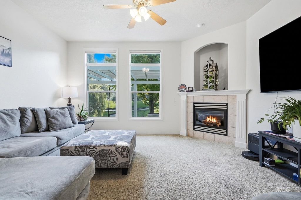648 S Torino Ave, Meridian, ID 83642 photo 5