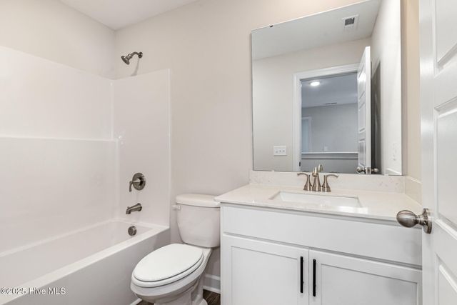 102 Bella Place, La Grange, NC 28551