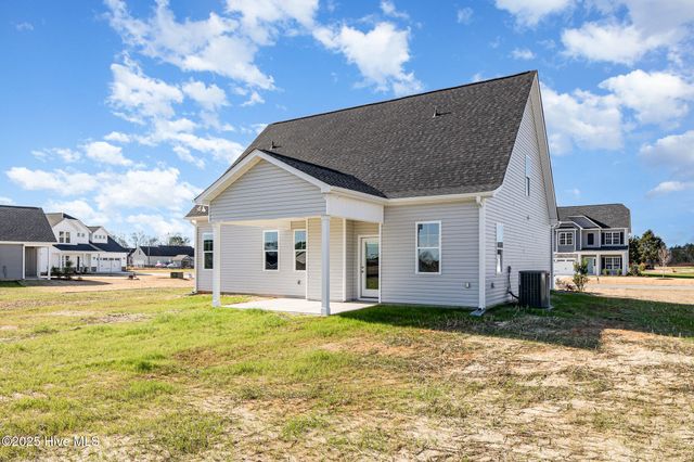 102 Bella Place, La Grange, NC 28551