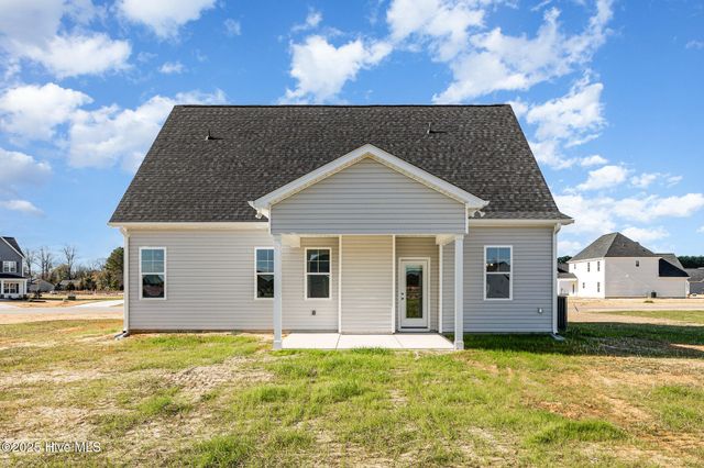 102 Bella Place, La Grange, NC 28551