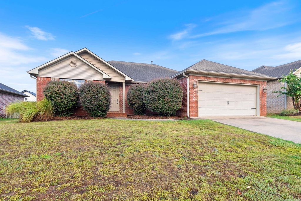925 Wineberry, Conway, AR 72034