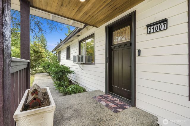 21007 NE 66th Street, Redmond, WA 98053