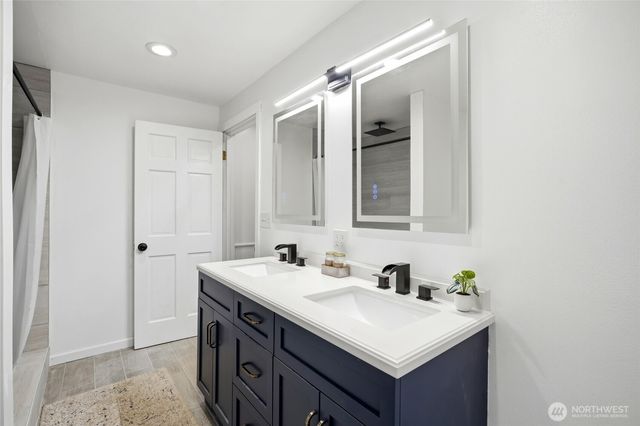21007 NE 66th Street, Redmond, WA 98053