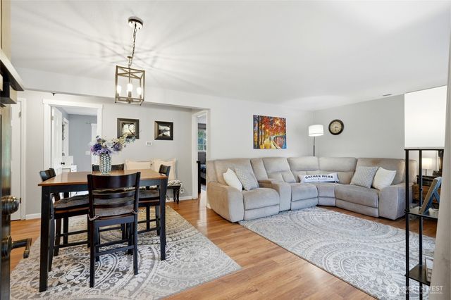21007 NE 66th Street, Redmond, WA 98053