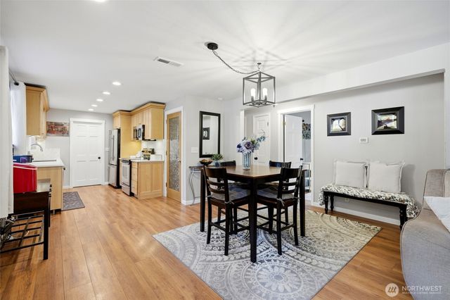 21007 NE 66th Street, Redmond, WA 98053