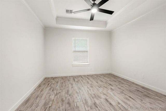 817 E 11th Street, Claremore, OK 74017