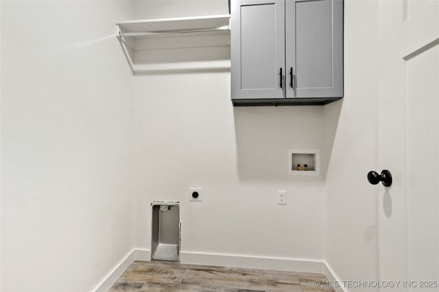 817 E 11th Street, Claremore, OK 74017