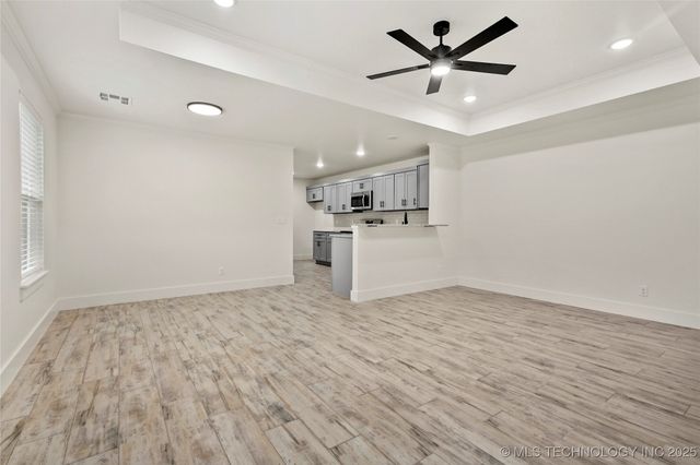 817 E 11th Street, Claremore, OK 74017