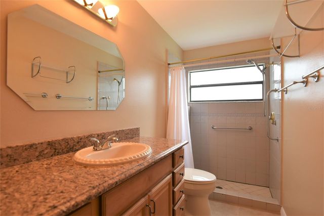 1099 MCKINNON AVENUE, Oviedo, FL 32765