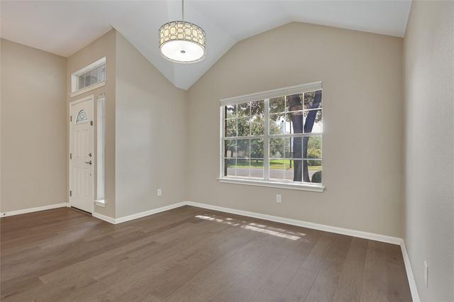 328 Hidden Brook LN, Round Rock, TX 78665