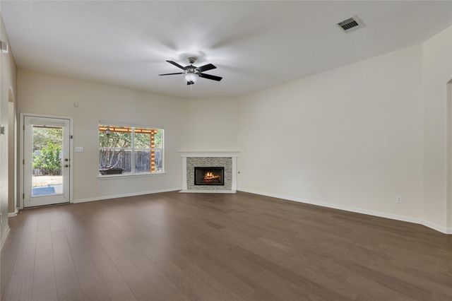 328 Hidden Brook LN, Round Rock, TX 78665