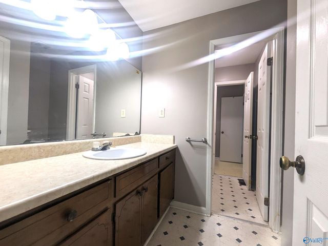 9008 Mahogany Row 4, Huntsville, AL 35802