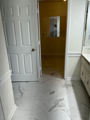 7939 DOVIE LN, Germantown, TN 38138