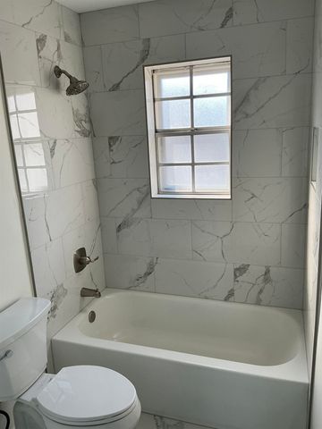 7939 DOVIE LN, Germantown, TN 38138