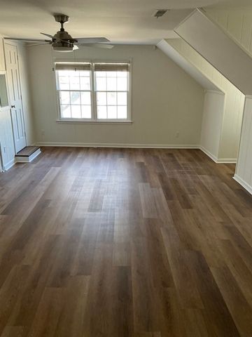 7939 DOVIE LN, Germantown, TN 38138