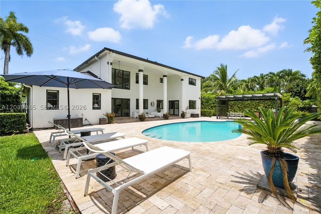 17815 SW 83rd Ct, Palmetto Bay, FL 33157