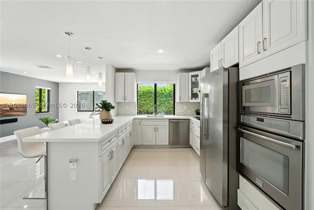 17815 SW 83rd Ct, Palmetto Bay, FL 33157