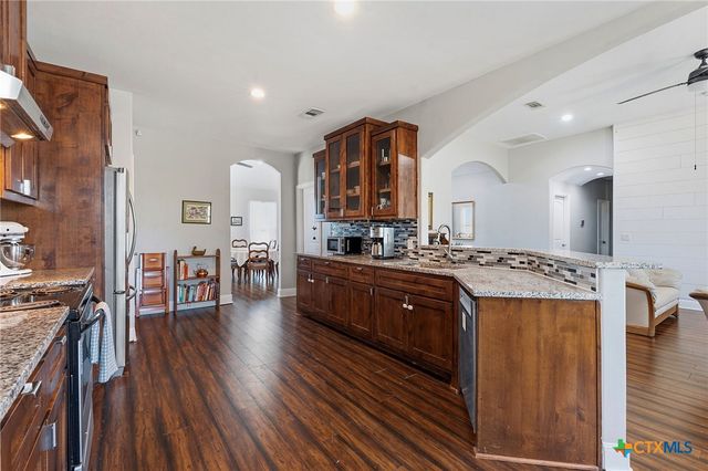 574 Highland Ranch Way, Dale, TX 78616