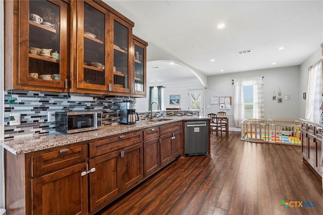 574 Highland Ranch Way, Dale, TX 78616