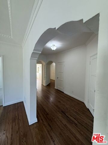828 S Detroit Street, Los Angeles, CA 90036
